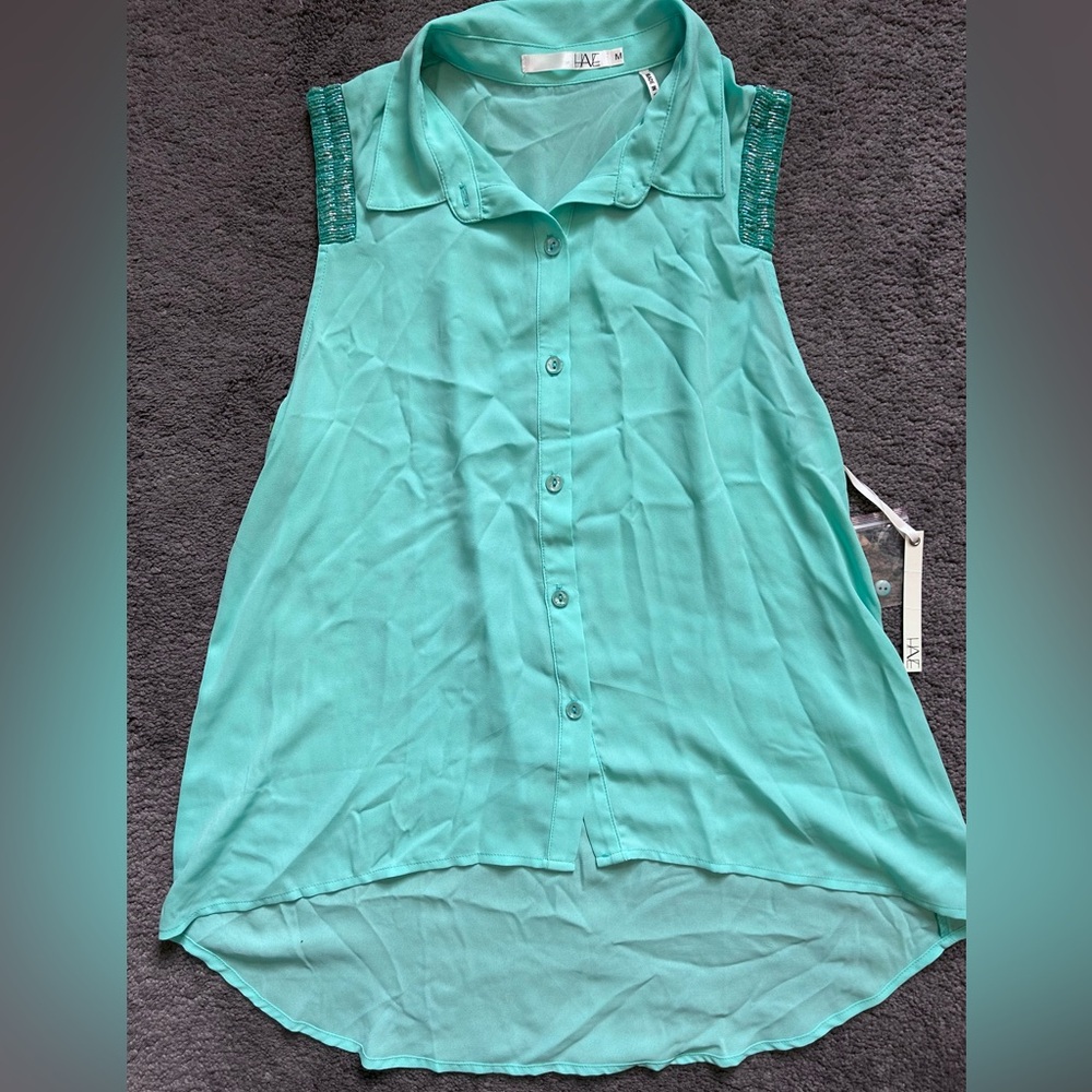HAVE Sea foam Green High-Low Sleeveless Blouse with Peter Pan Collar
